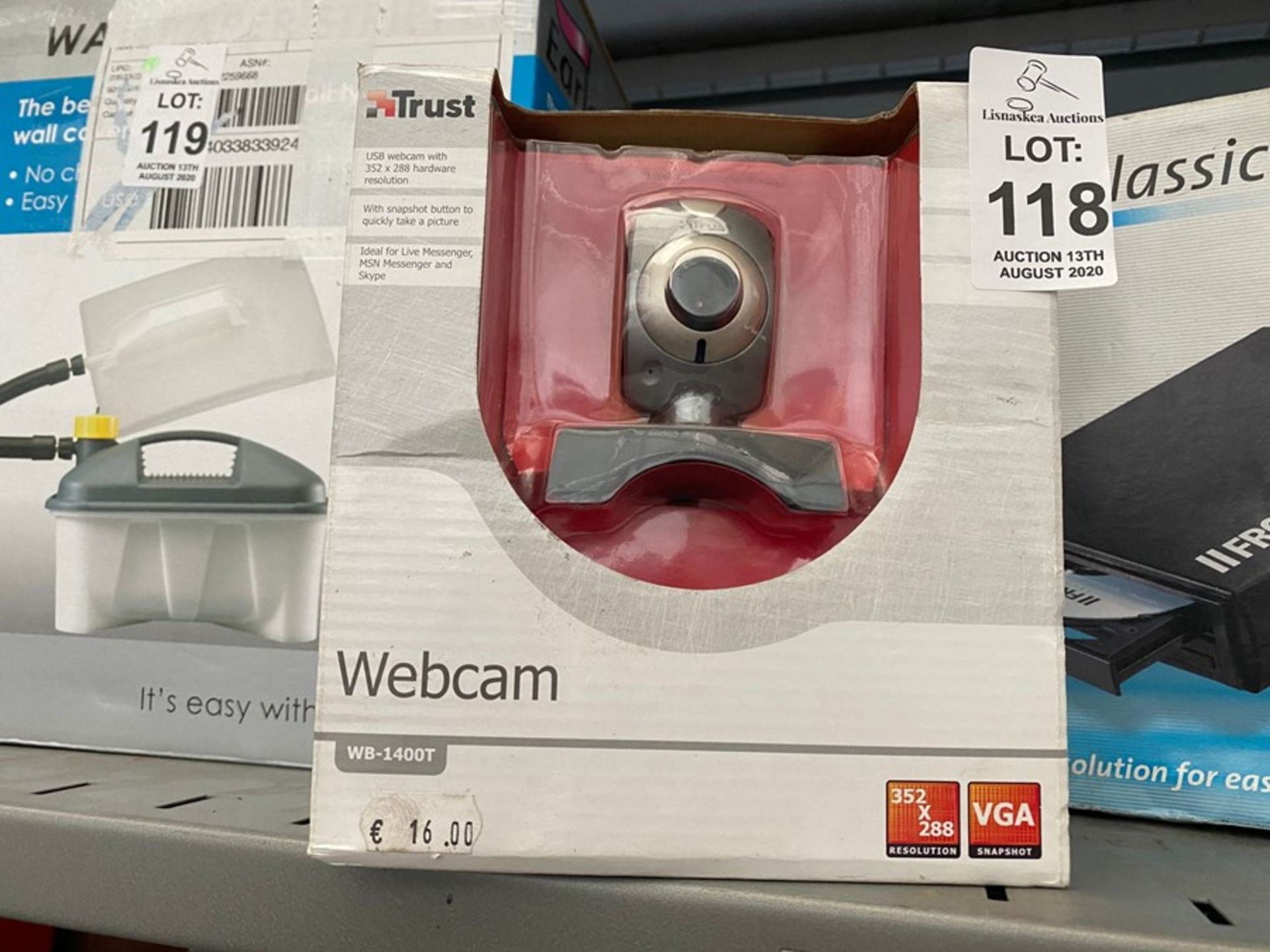 BOXED WEBCAM