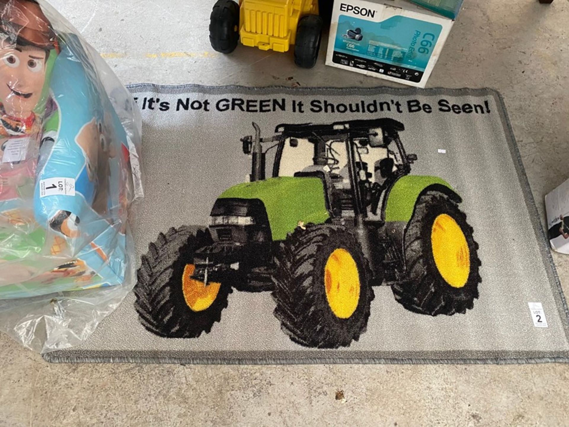 KIDS TRACTOR MAT NEW