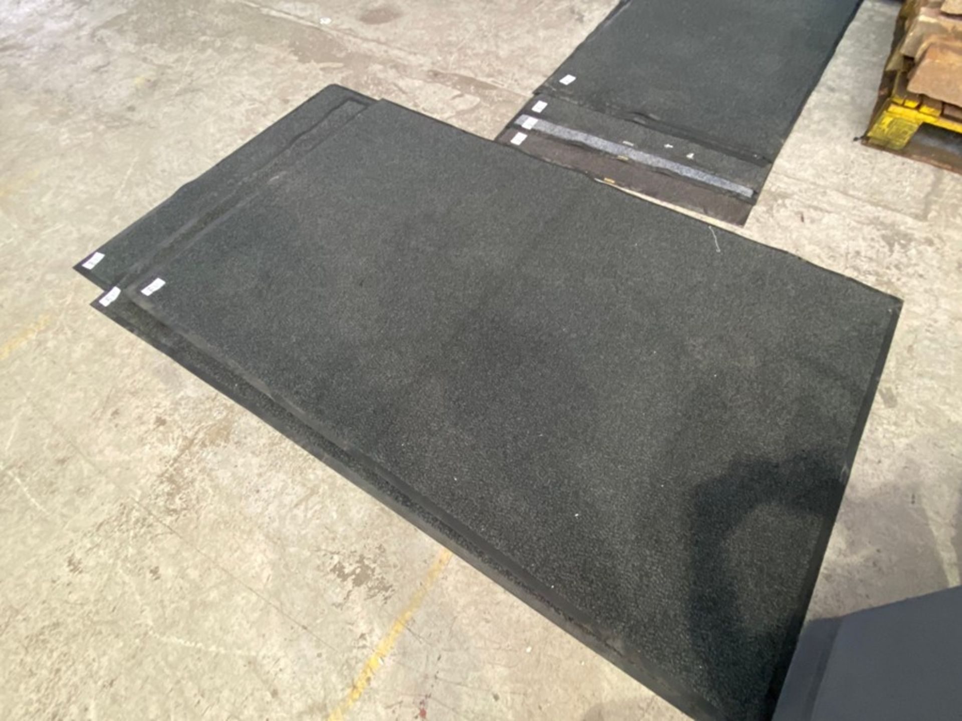 LARGE EASY CLEAN MAT