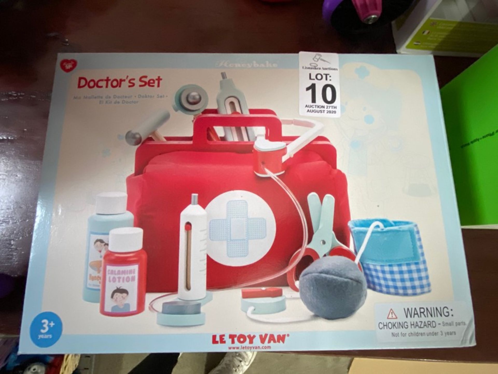 LE TOY VAN DOCTOR'S SET