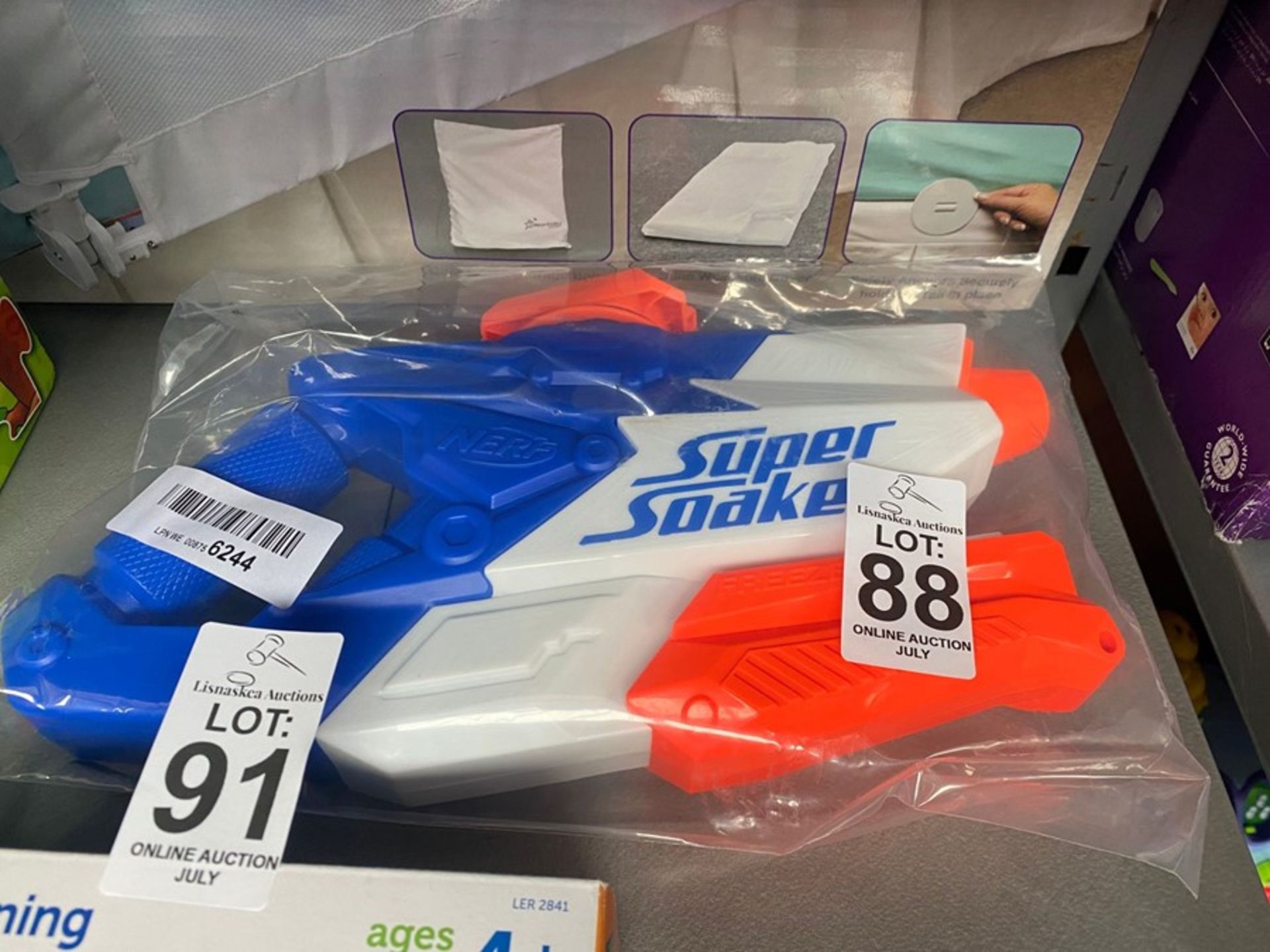 NERF SUPER SOAKER WATER GUN