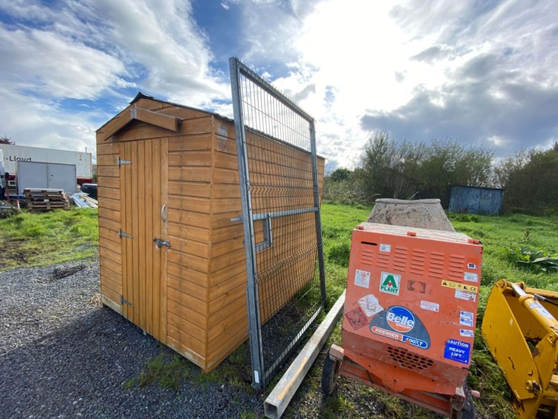 GALVANISED GATE & POST (8FT X 5FT GATE) (11FT POST)