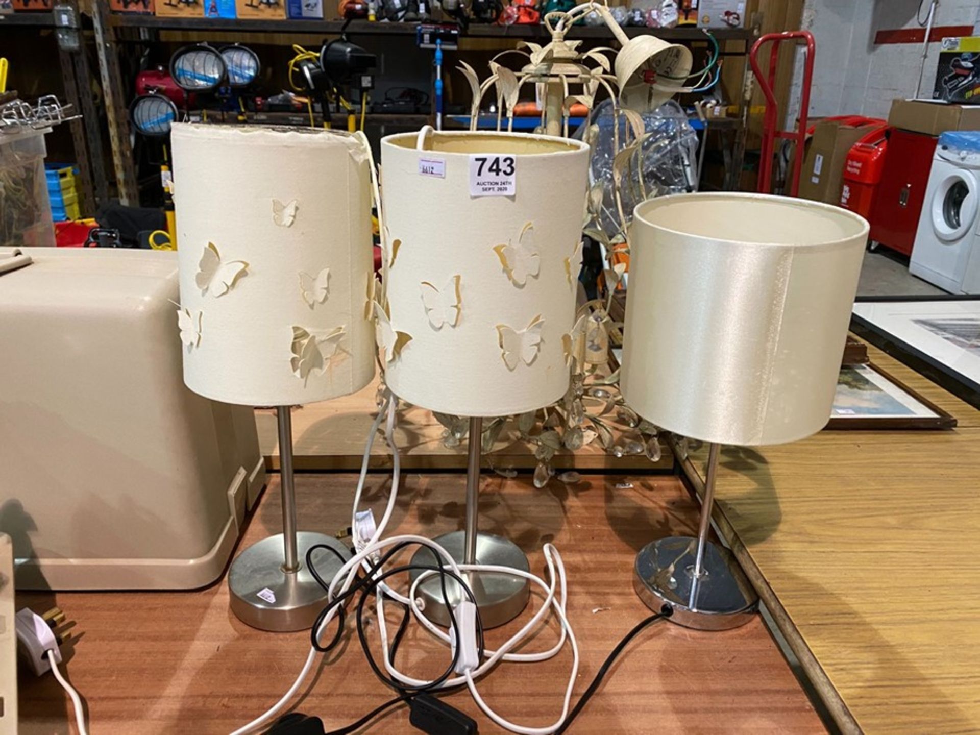 LOT OF 3 LAMPS