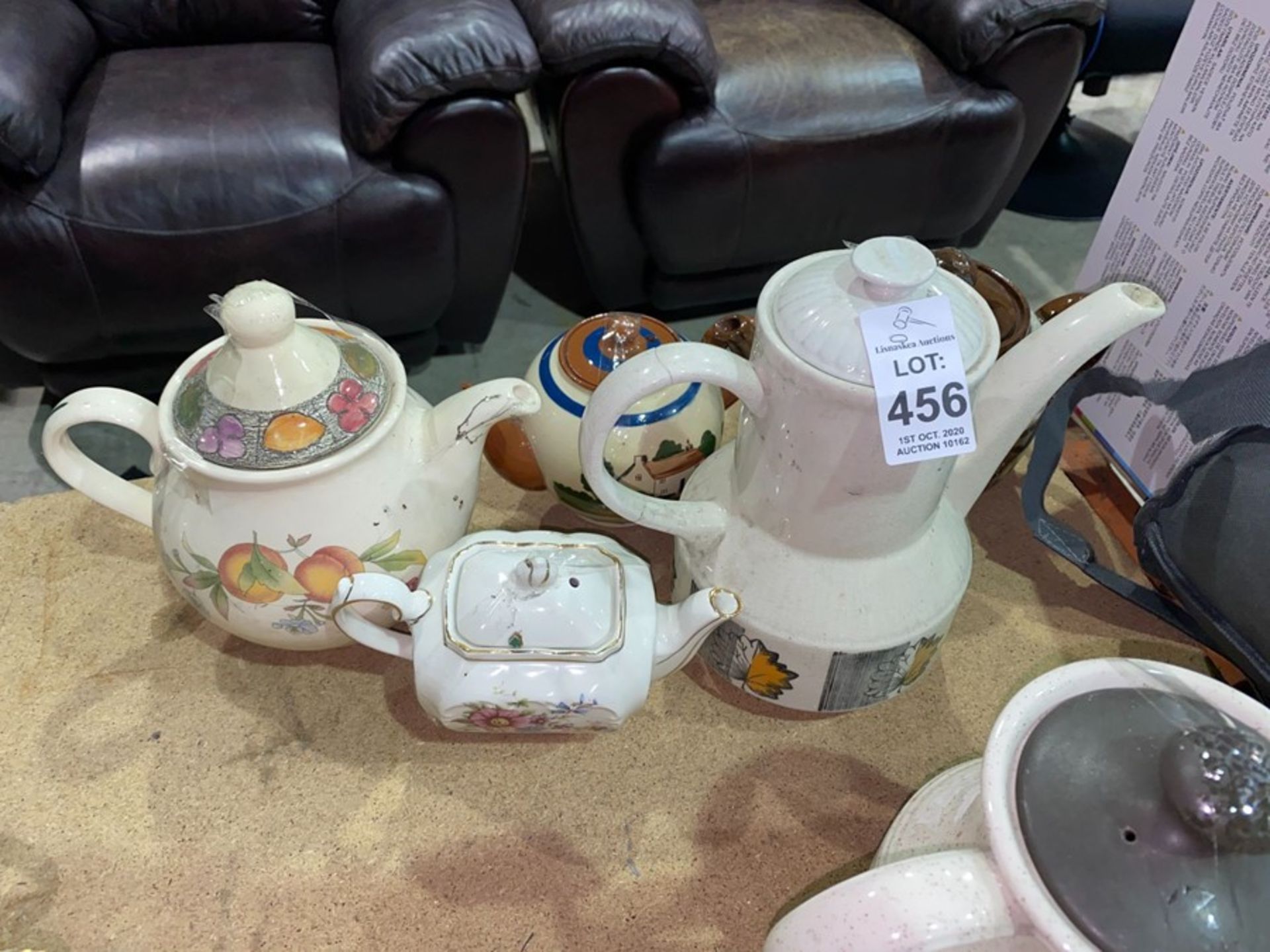 LOT OF 5 COLLECTABLE TEAPOTS