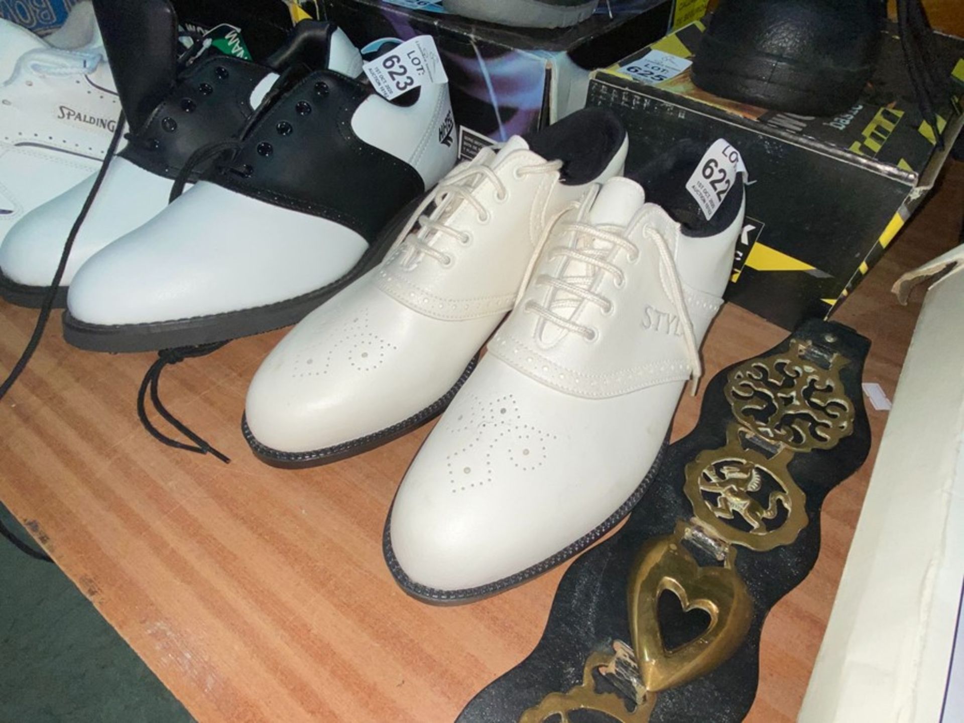 SIZE 9-10 NEW STYLO GOLF SHOES