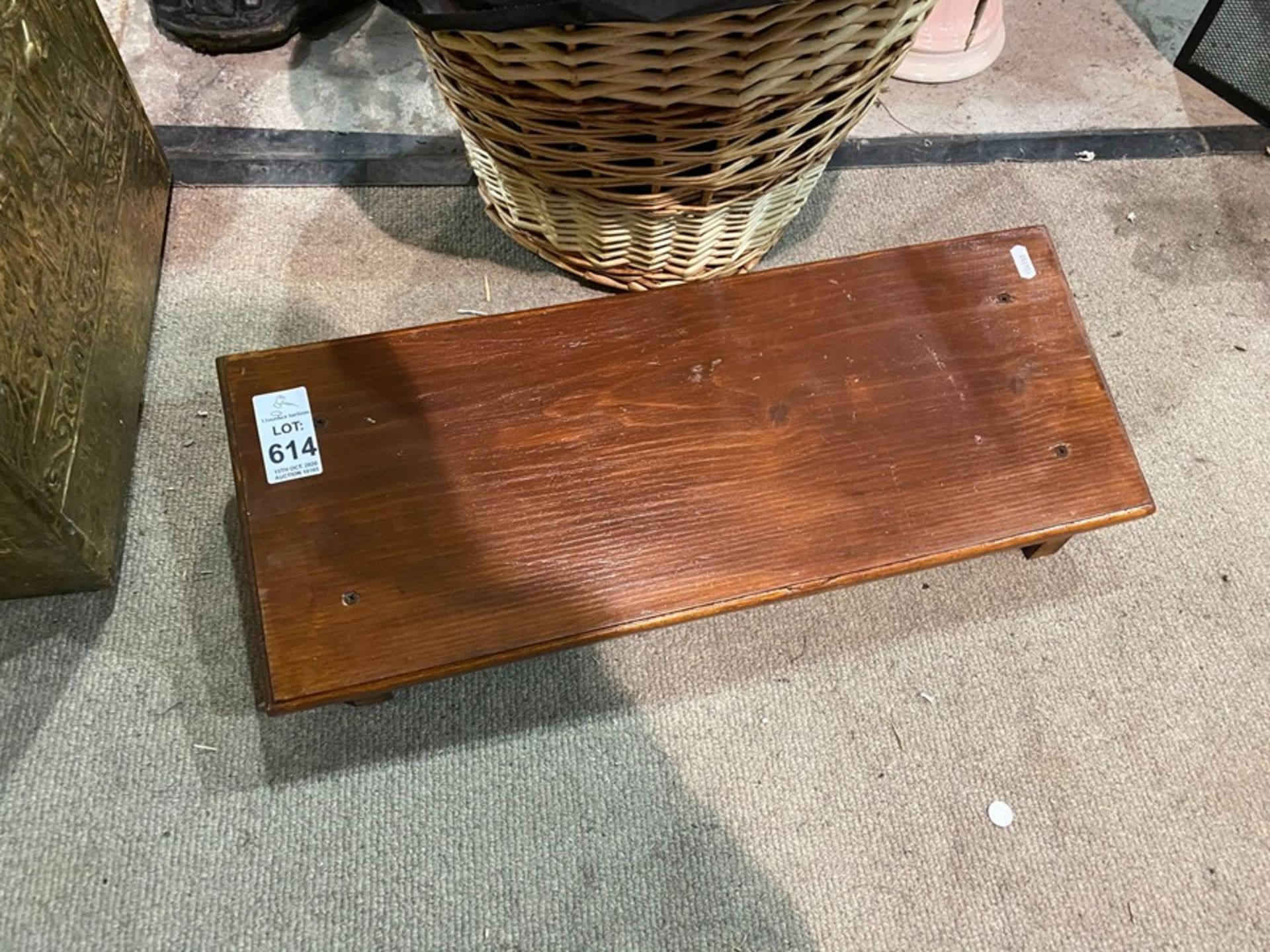 WOODEN FOOTSTOOL/KNEELING STAND