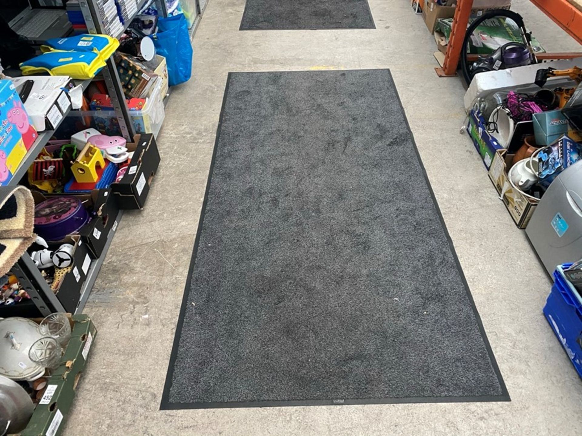 EASY CLEAN BARRIER MAT (92" X 44")