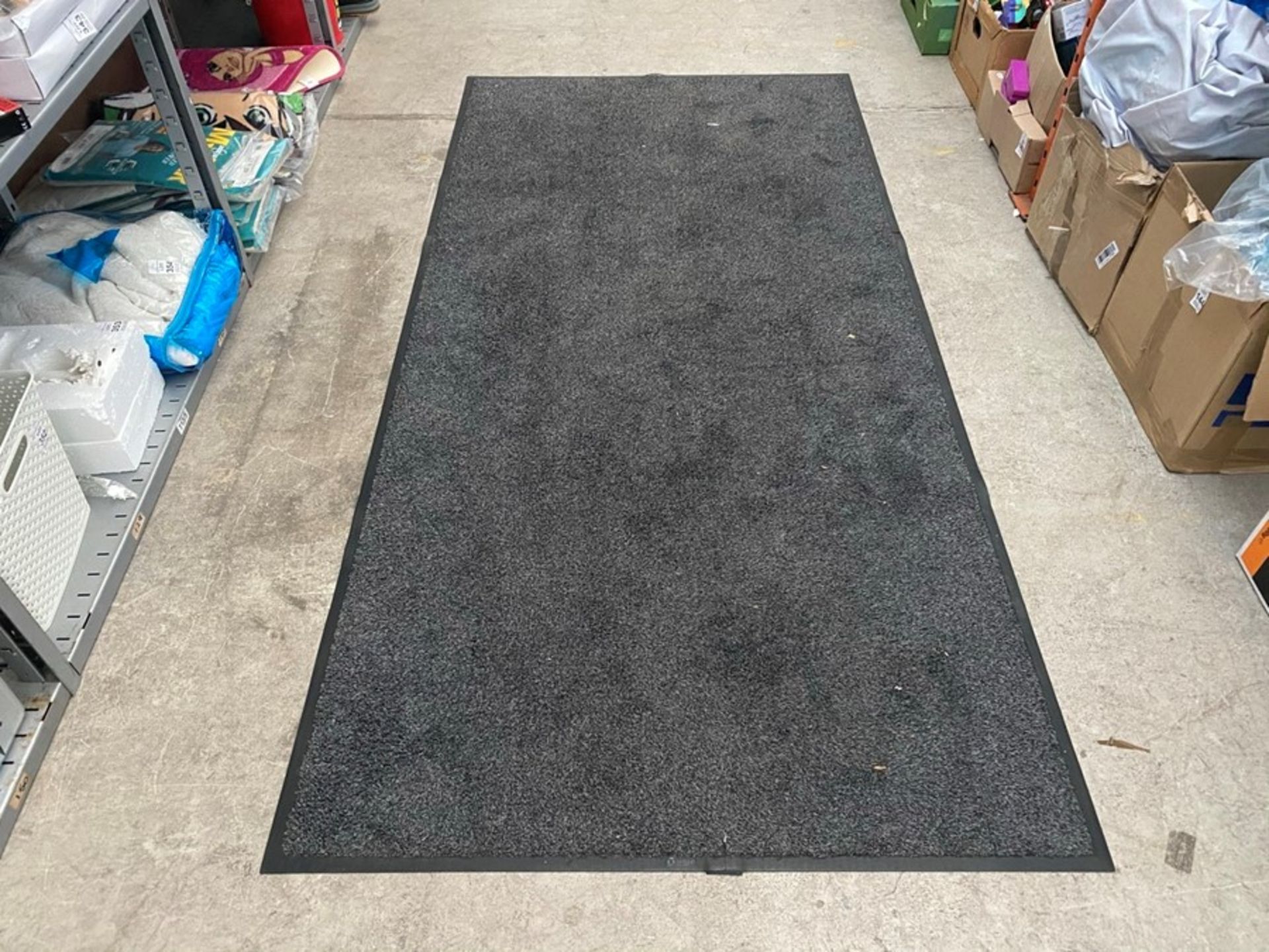 EASY CLEAN BARRIER MAT (92" X 44") - Image 2 of 2