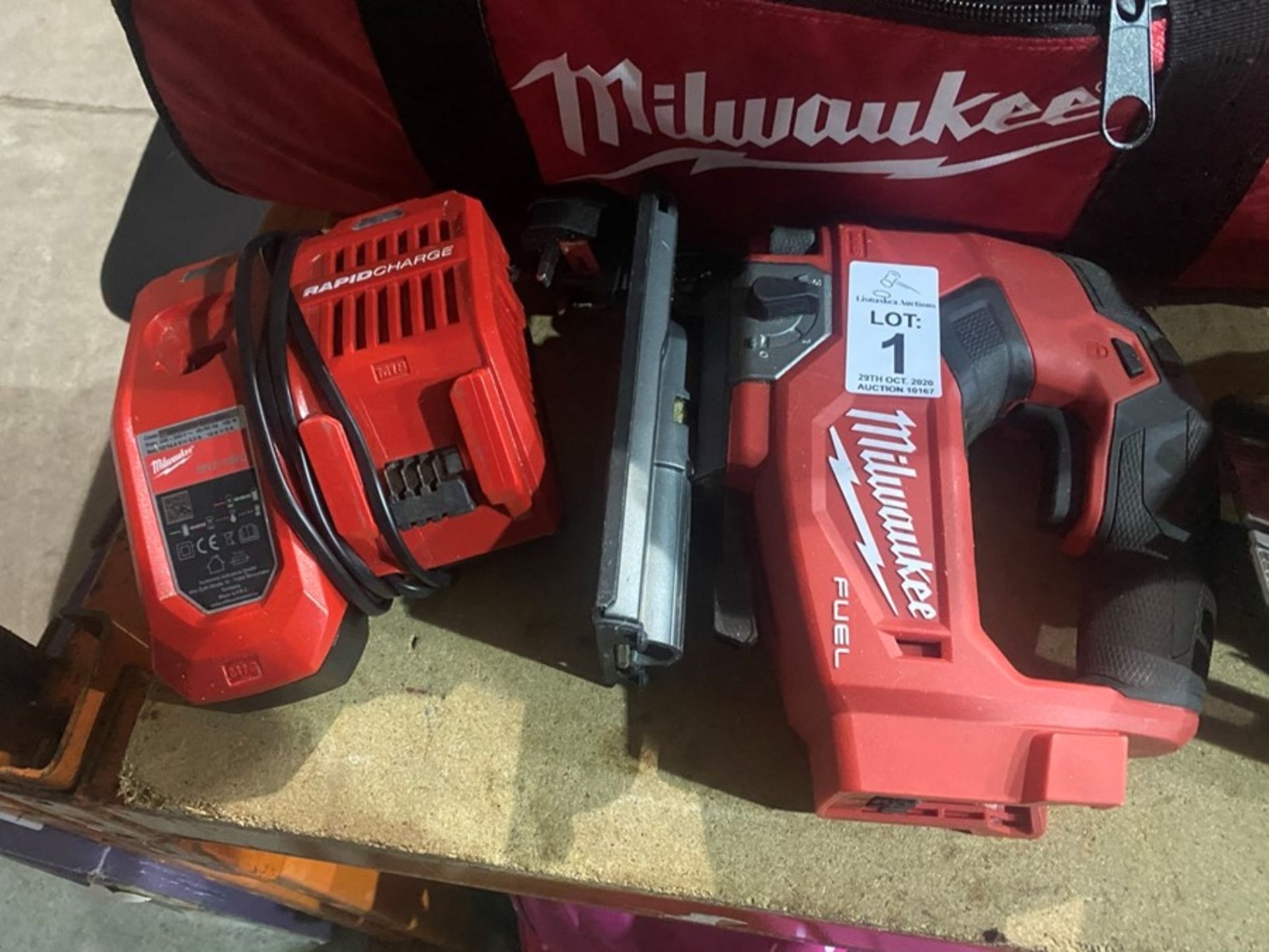 6 PIECE MILWAUKEE FULL KIT IMPACT DRILL,SAW,ANGLE GRINDER, TORCH, JIGSAW + 3 BATTERIES CHARGER AND - Image 6 of 6