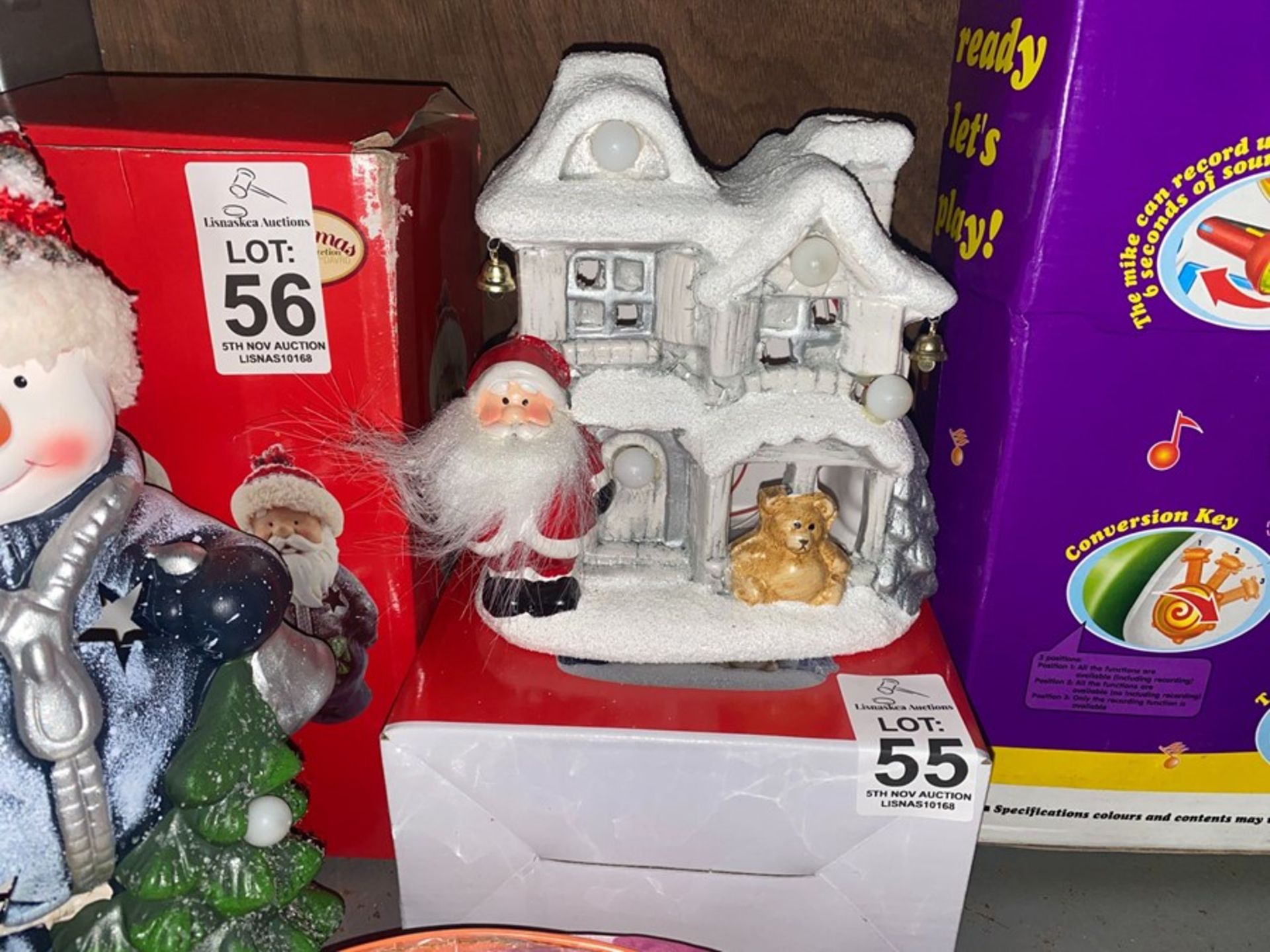 LIGHT UP XMAS COTTAGE ORNAMENT (NEW)