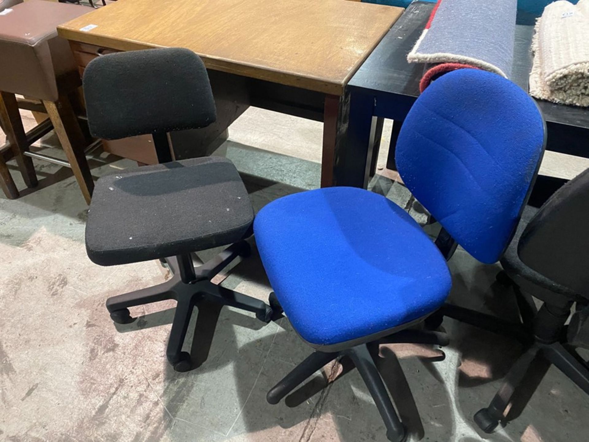 2 COMPUTER CHAIRS