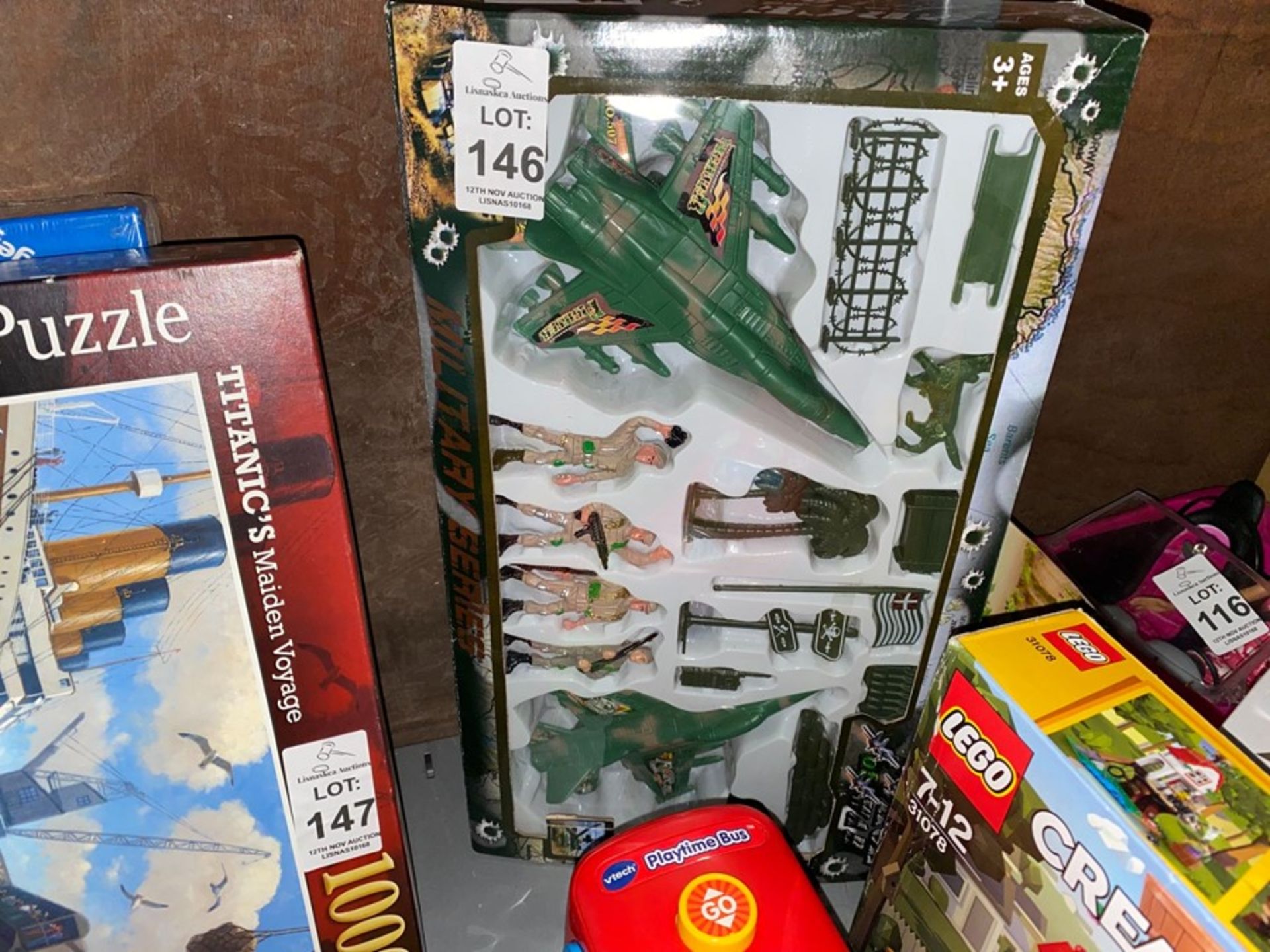 MILITARY SERIES MODEL AIRCRAFT/FIGURES