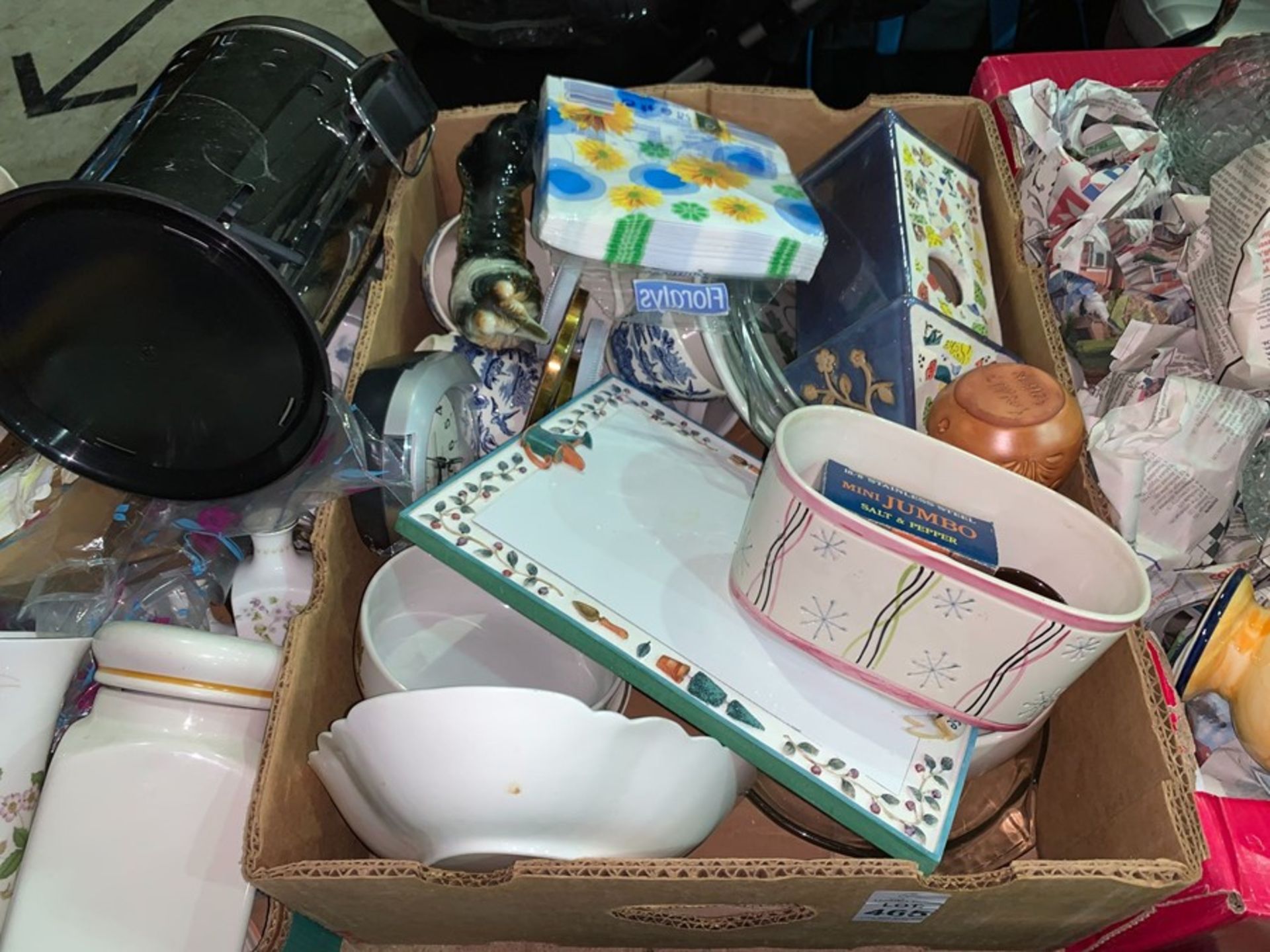 BOX OF HOUSEHOLD CONTENTS
