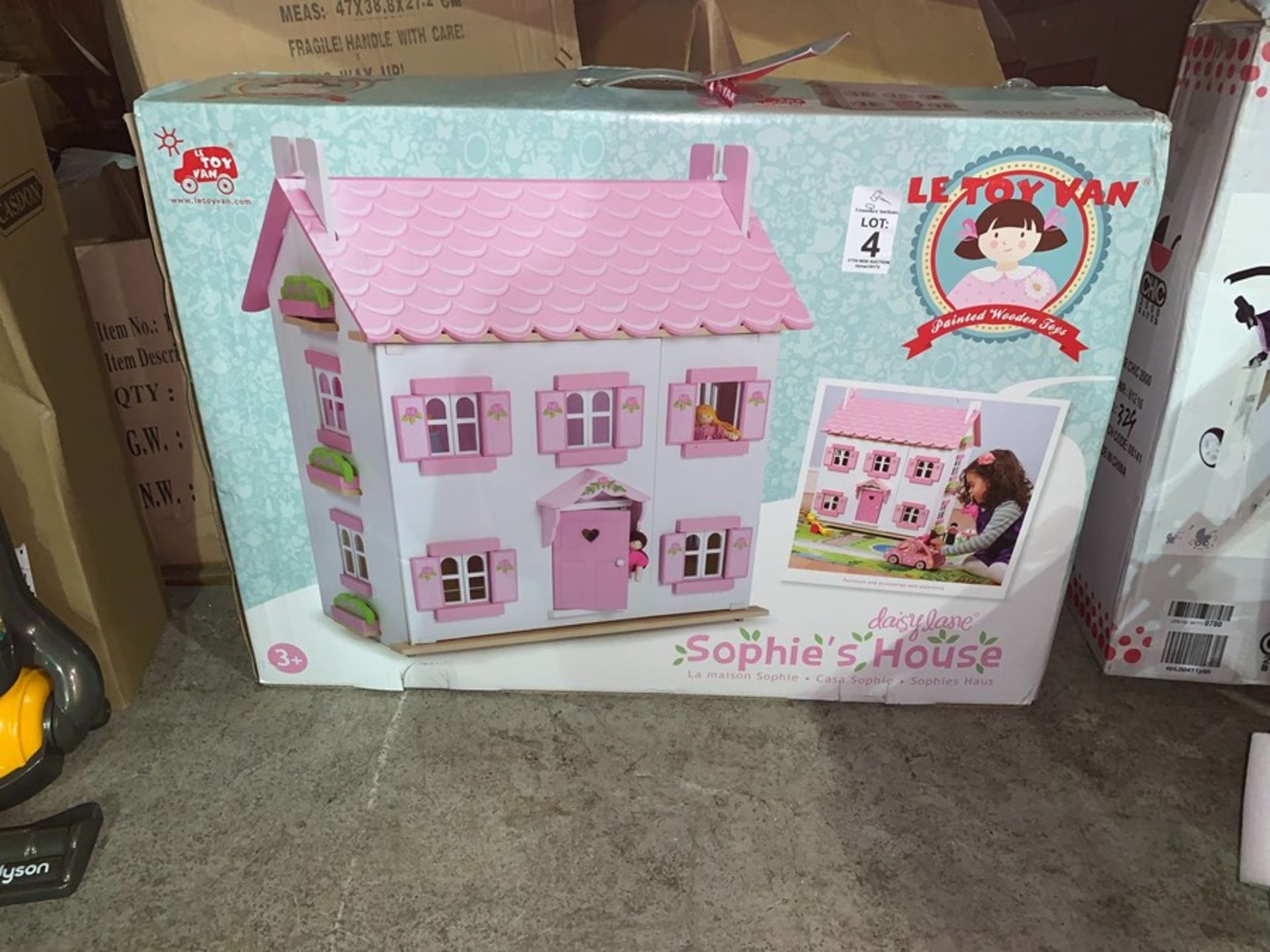 LE TOY VAN SOPHIES HOUSE DOLLS HOUSE