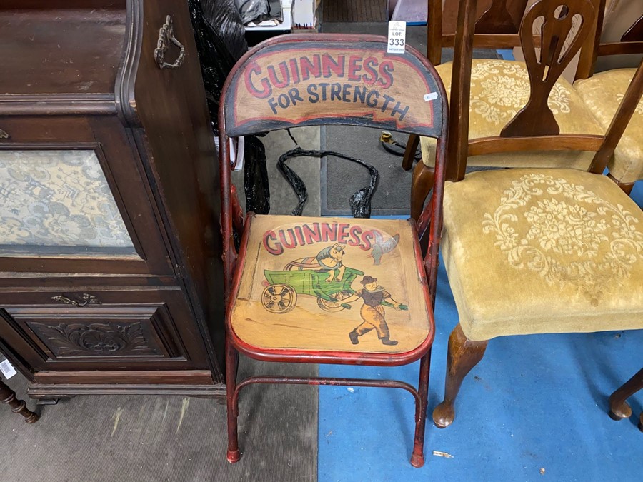 GUINNESS FOLD OUT CHAIR