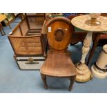 ANTIQUE SOLID WOOD CHAIR