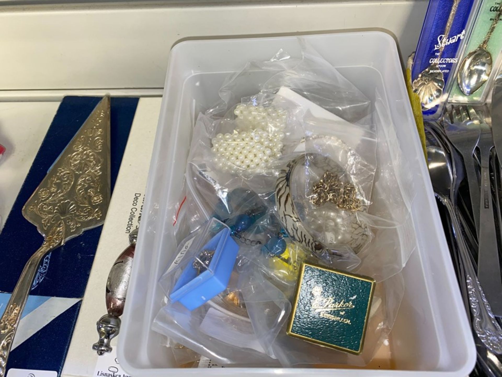 TUB OF ASSORTED COSTUME JEWELLERY