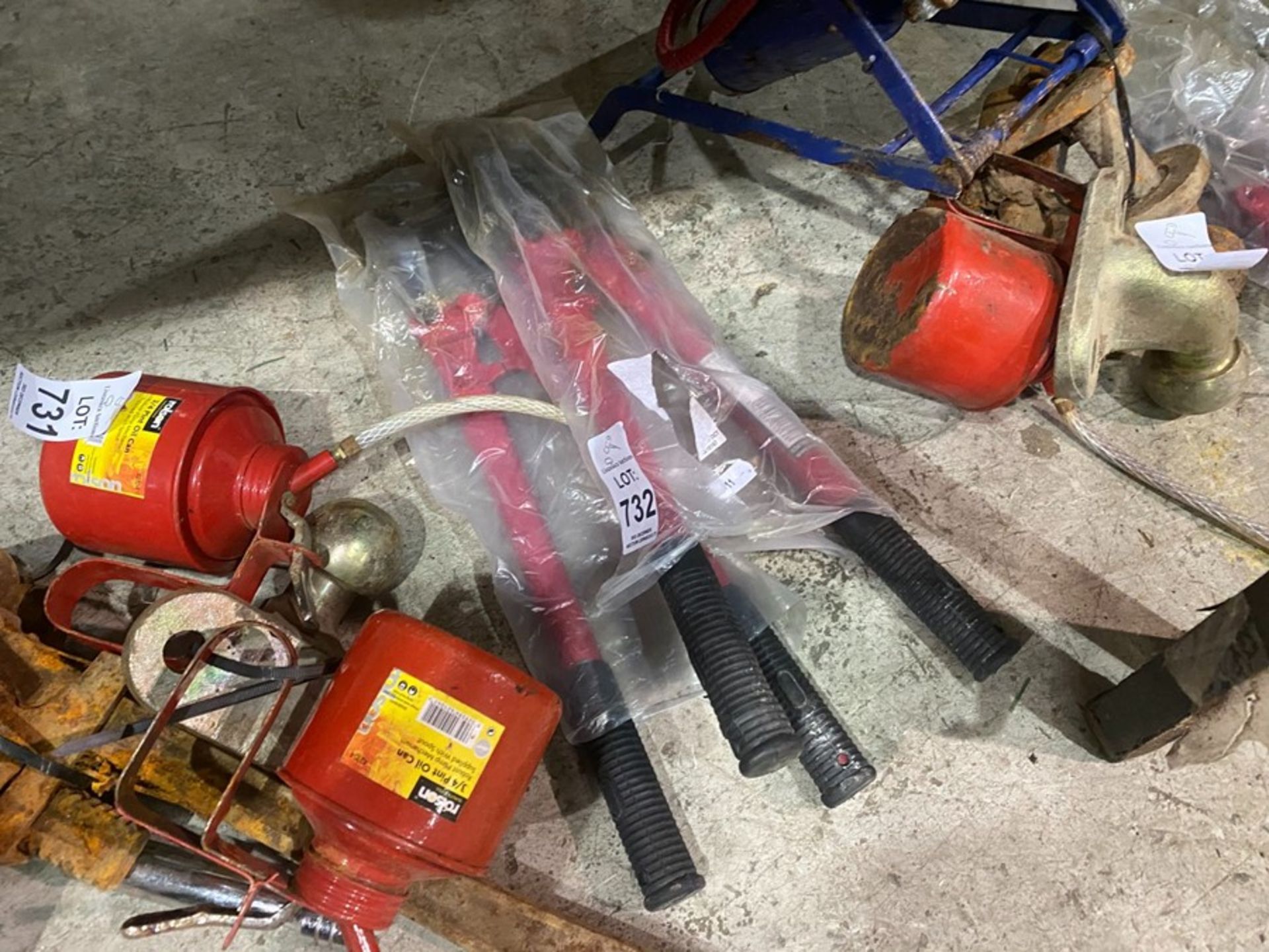 2 NEW PAIRS OF BOLT CUTTERS