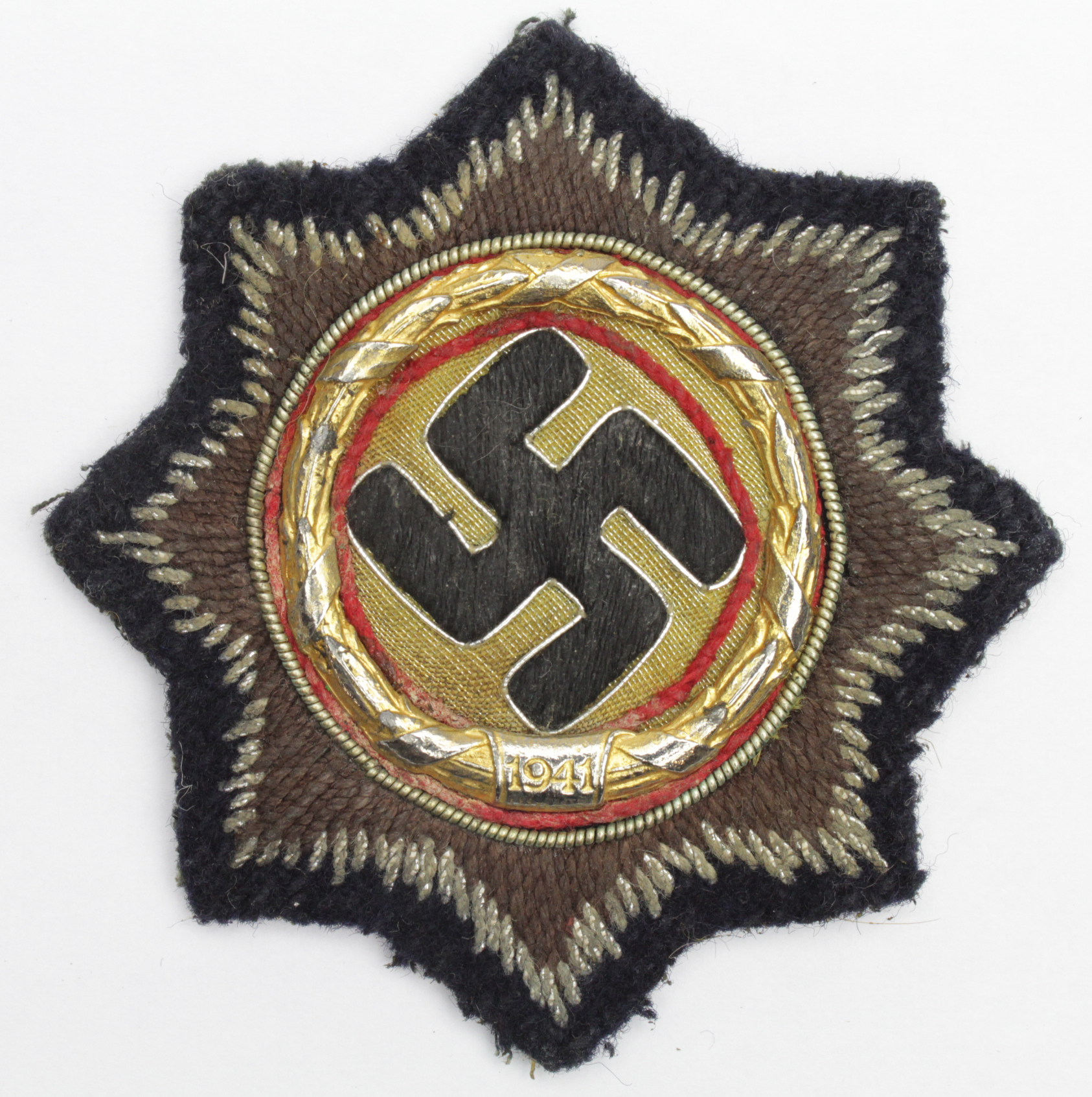German Deutches Kreuz in gold, a cloth variant for combat wear / flying