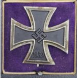 German Iron Cross 1st class pin back in fitted case