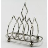 Silver toast rack, hallmarked London 1900 by W Hutton. Weighs 5.8oz approx.