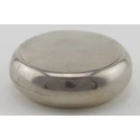 Silver snuff/tobacco box, squeeze opening action, silver gilt interior, hallmarked RP Chester, 1921.