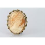 9ct Gold Framed Cameo Brooch weight 7.1g