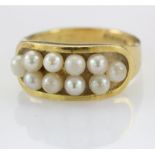 18ct Gold Pearl set Ring size L weight 6.4g