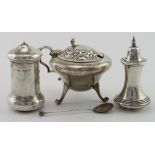 Mixed lot of silver cruet items comprising mustard pot (with blue liner) spoon and two peppers,