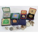 British Commemorative Medals & Misc. (22) 20thC, including Edward VIII material, Victory copper,