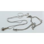 18ct White Gold Pendants on fine chains weight 8.4g (2)