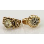 9ct yellow gold green quartz single stone ring with decorative shoulders, finger size M, weight 4.