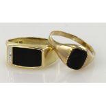 9ct yellow gold signet ring set with onyx and a diamond point, finger size V, weight 3.3g. 9ct