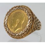 9ct yellow gold ring set with 1911 half sovereign coin, finger size R, weight 8.9g