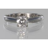 Platinum solitaire ring set with round brilliant cut diamond of approx. 0.50ct in four claw mount,