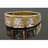 9ct yellow gold cz three stone ring, finger size W, weight 6.6g