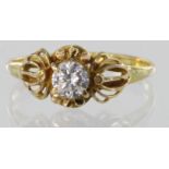 18ct yellow gold ring set with single cz, finger size M, weight 1.7g