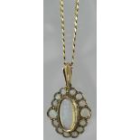 9ct hallmarked Gold Opal set Pendant on a 16 inch Chain weight 4.1g