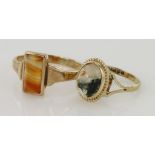 9ct yellow gold rectangular banded agate ring, finger size P, weight 2.8g. 9ct oval moss agate ring,