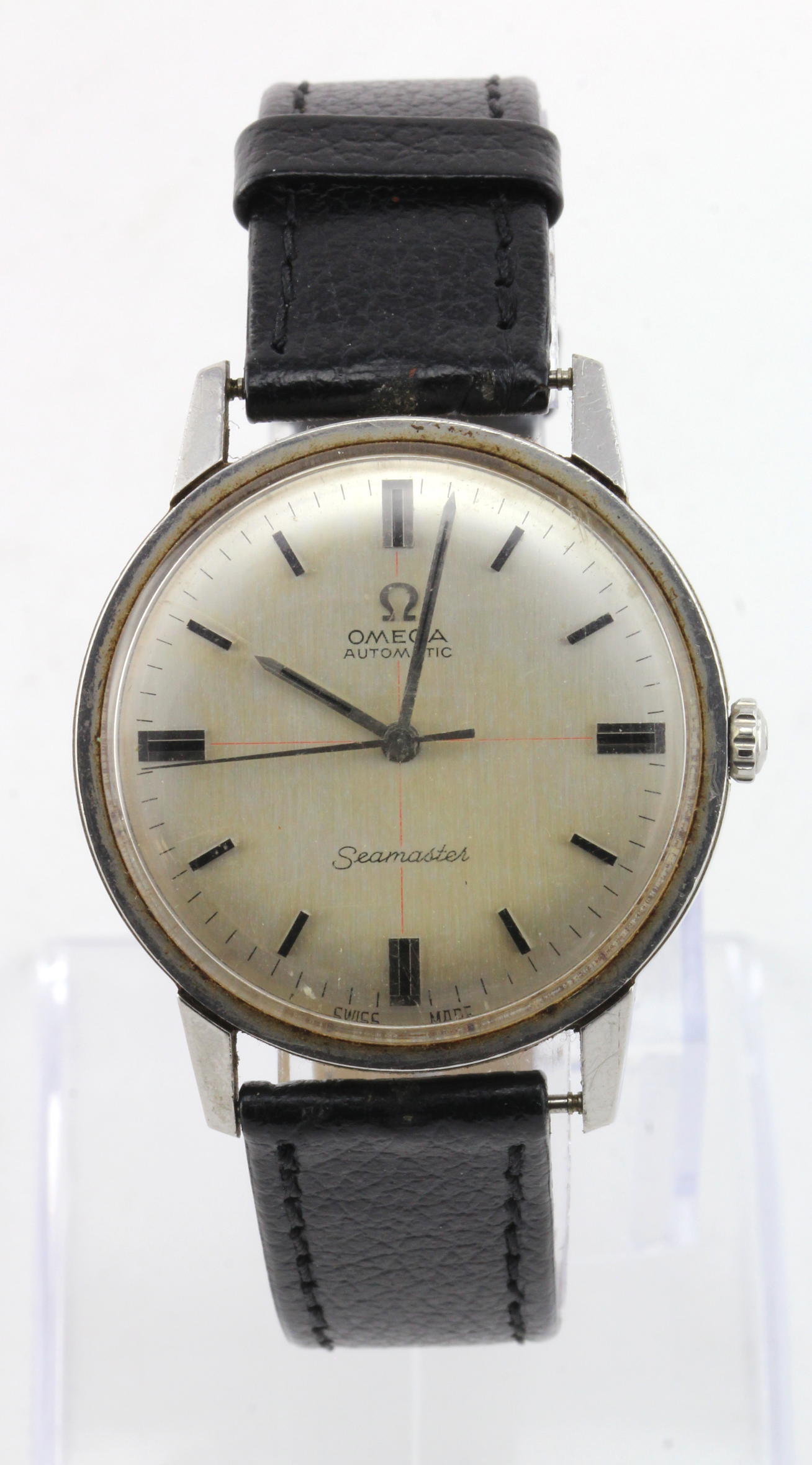 Gents stainless steel cased Omega Seamaster automatic circa 1966. The silvered dial with black baton