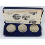 British / USA Commemorative Medals (3) silver d.39mm, 31.31g each: The Sailing of the Pilgrim