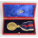 Coronation Medal 1902 in gilt bronze, in Elkington fitted case