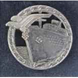 German Naval Blockade Breakers badge by Otto Placzek Berlin, in fitted case