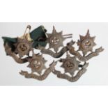 Badges - Worcestershire Officer's bronze hat badge with fold-over lugs + 4 Officer's bronze collar