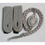 German WW2 Army marksman’s dress lanyard with a pair of matching epaulettes.