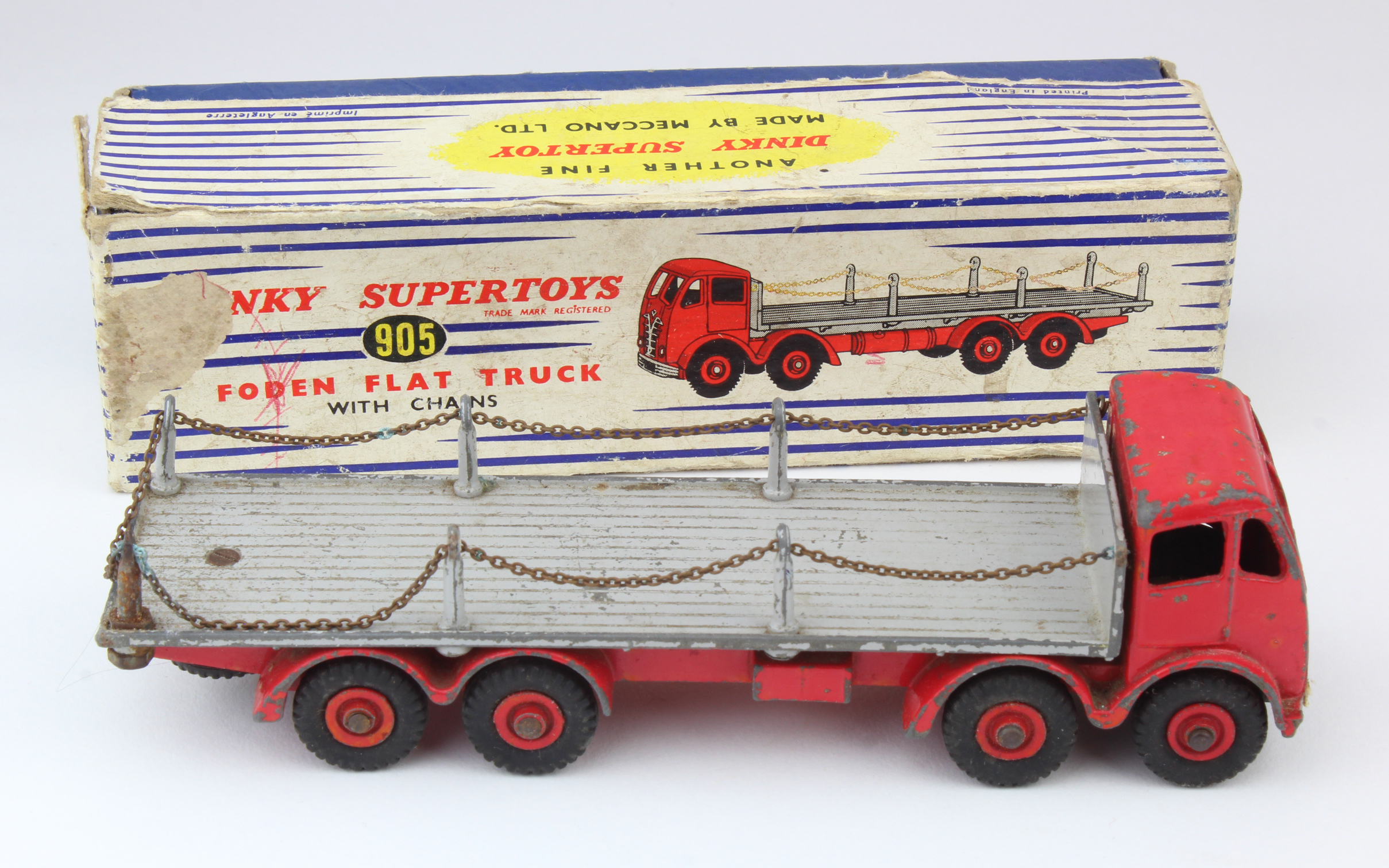 Dinky Supertoys, no. 905 'Foden Flat Truck', red cab & chassis with grey back, contained in original