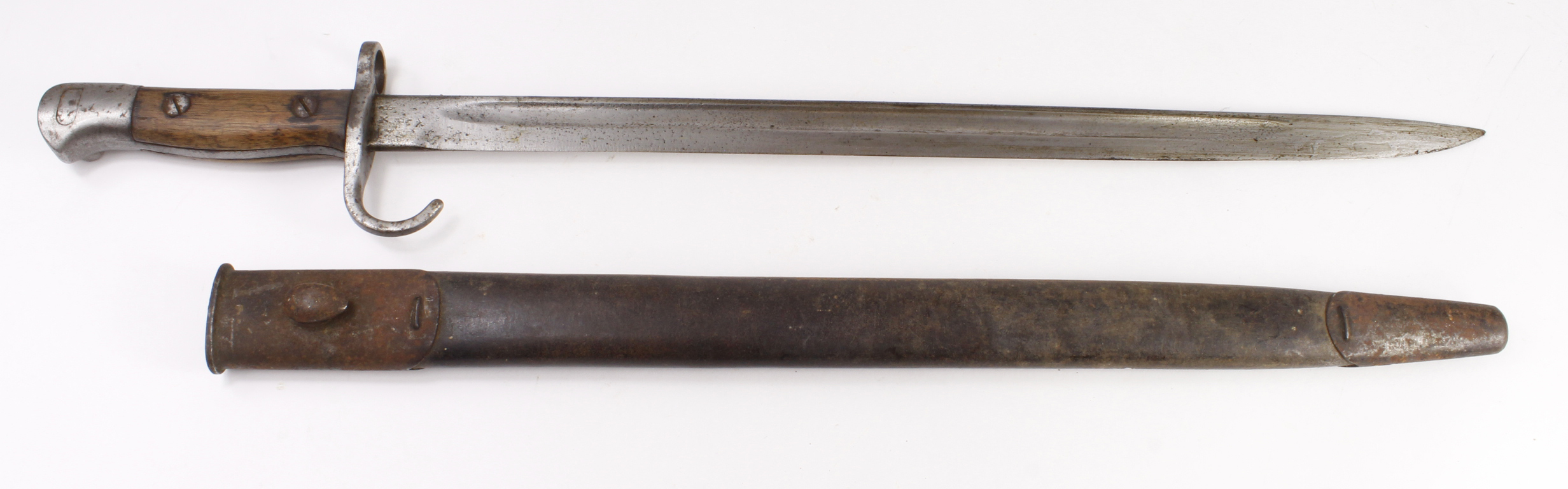 Bayonet 1907 pattern Hook Quilon dated 1911 and made by Enfield.