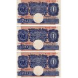 Peppiatt 1 Pound (3) issued 1940, blue WW2 emergeny issue, a consecutively numbered run, serial U26E