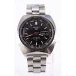 Gents stainless steel cased Seiko 5 "Sports" automatic wristwatch. The black dial with white baton