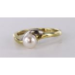 9ct white and yellow gold single cultured pearl dress ring, finger size P, weight 2.1g